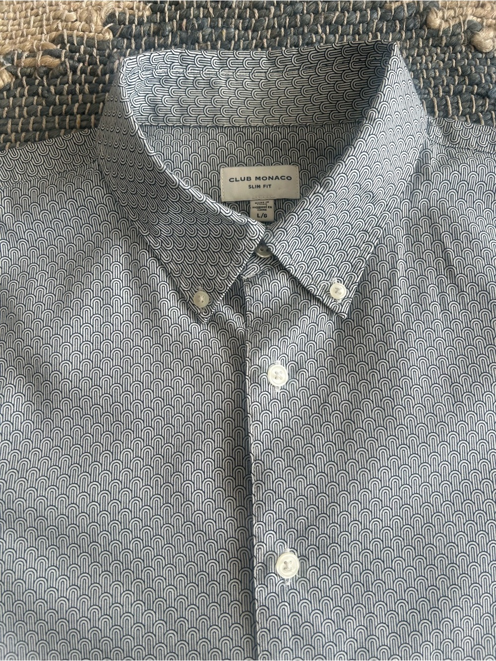 Club Monaco Short-Sleeve Button-Up Camp Shirt in Lt. Gray Print